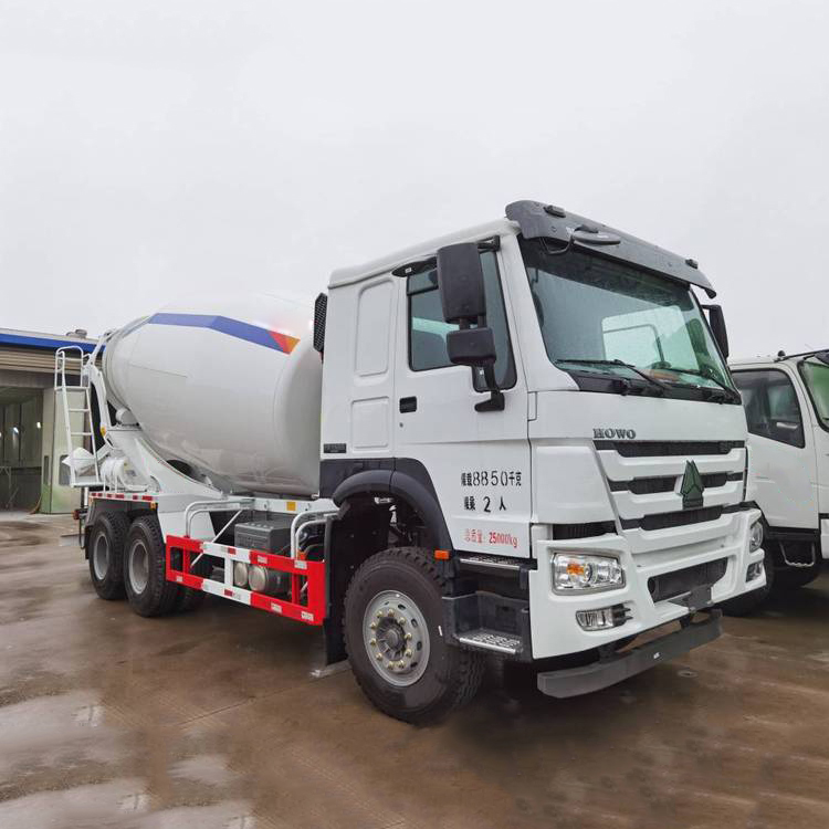 6x4 8-12m3 concrete mixer truck